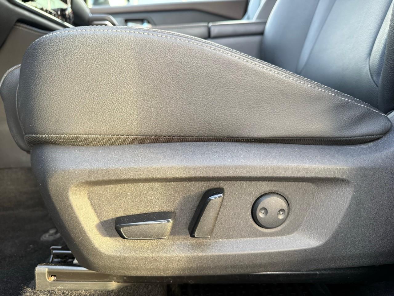 2023 Nissan Rogue SL Photo