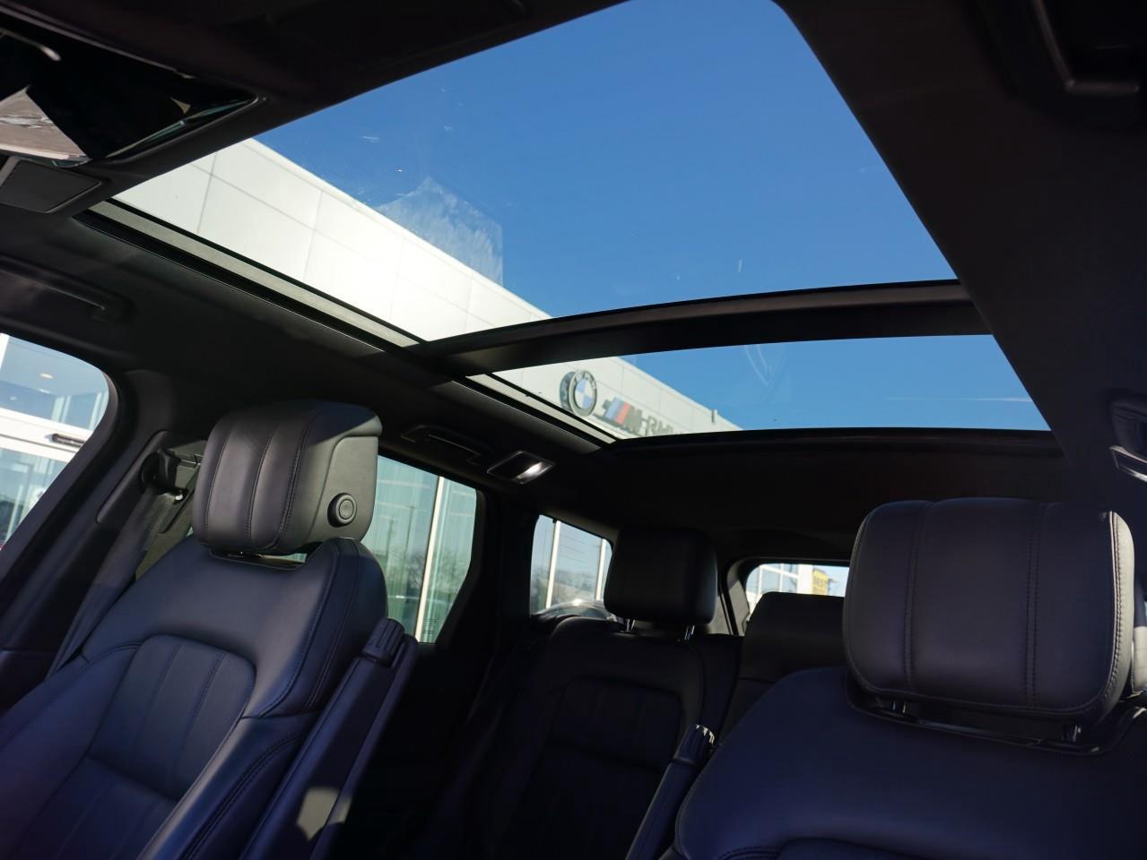 2020 Land Rover Range Rover Sport HSE MHEV Photo