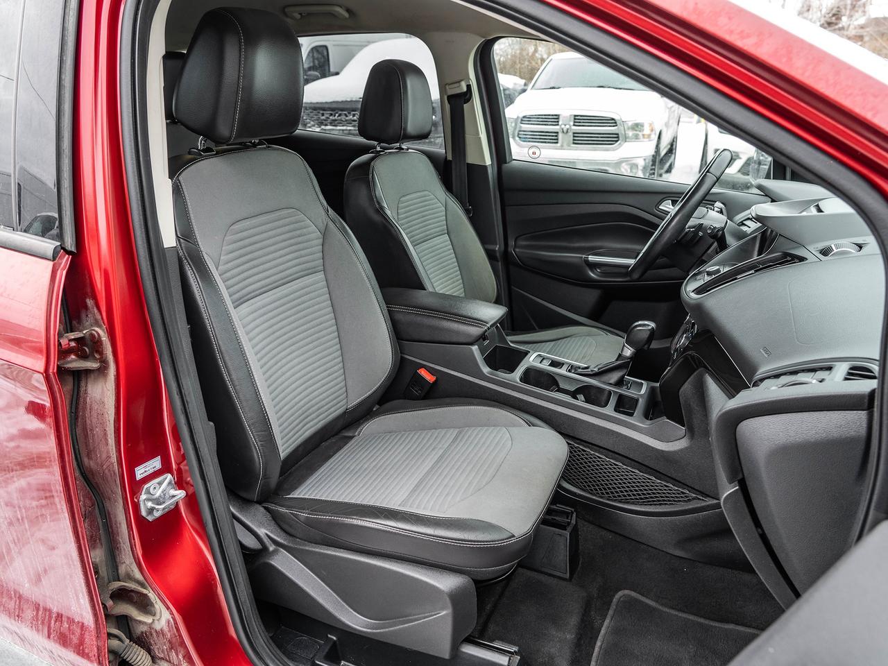 2017 Ford Escape 4WD 4dr SE Photo