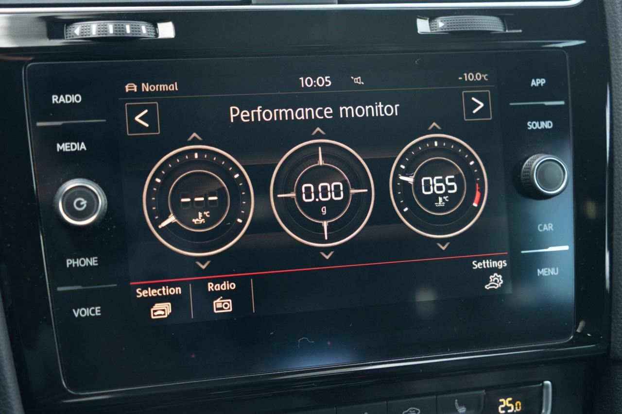 2019 Volkswagen Golf GTI S 6M 4-Door   2 sets of tires Photo