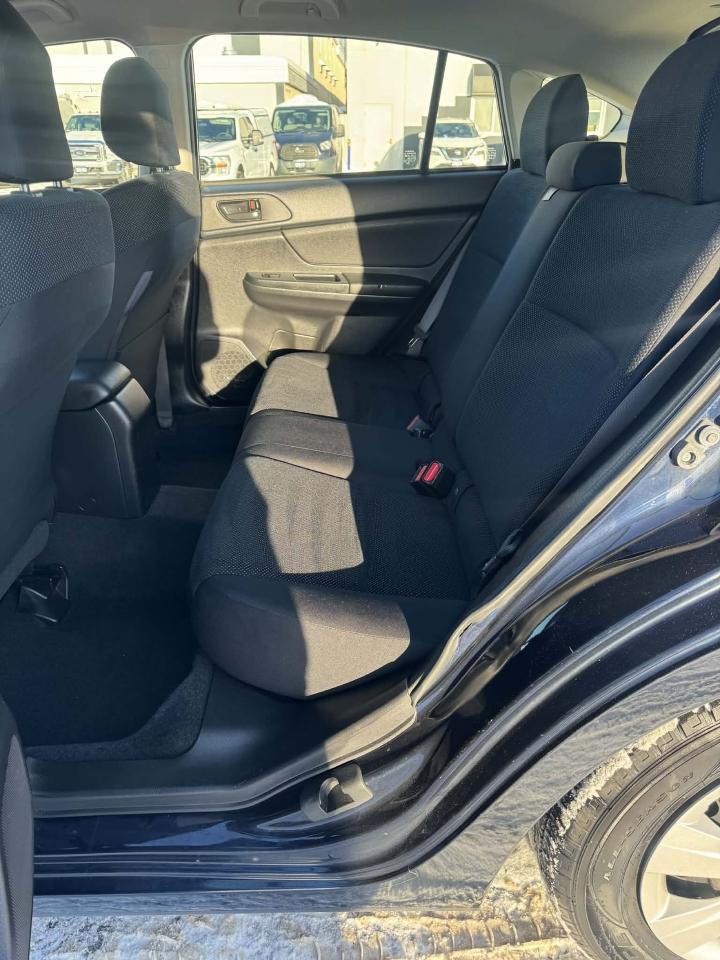 2014 Subaru Impreza AWD 5dr Hatchback Photo