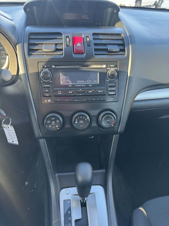 2014 Subaru Impreza AWD 5dr Hatchback Photo