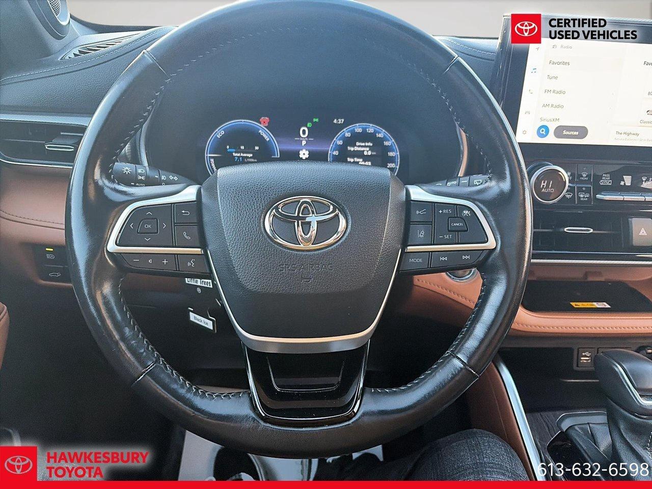 2023 Toyota Highlander Hybrid Limited Platinum Photo