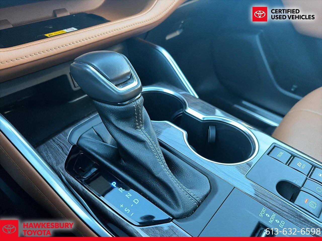 2023 Toyota Highlander Hybrid Limited Platinum Photo