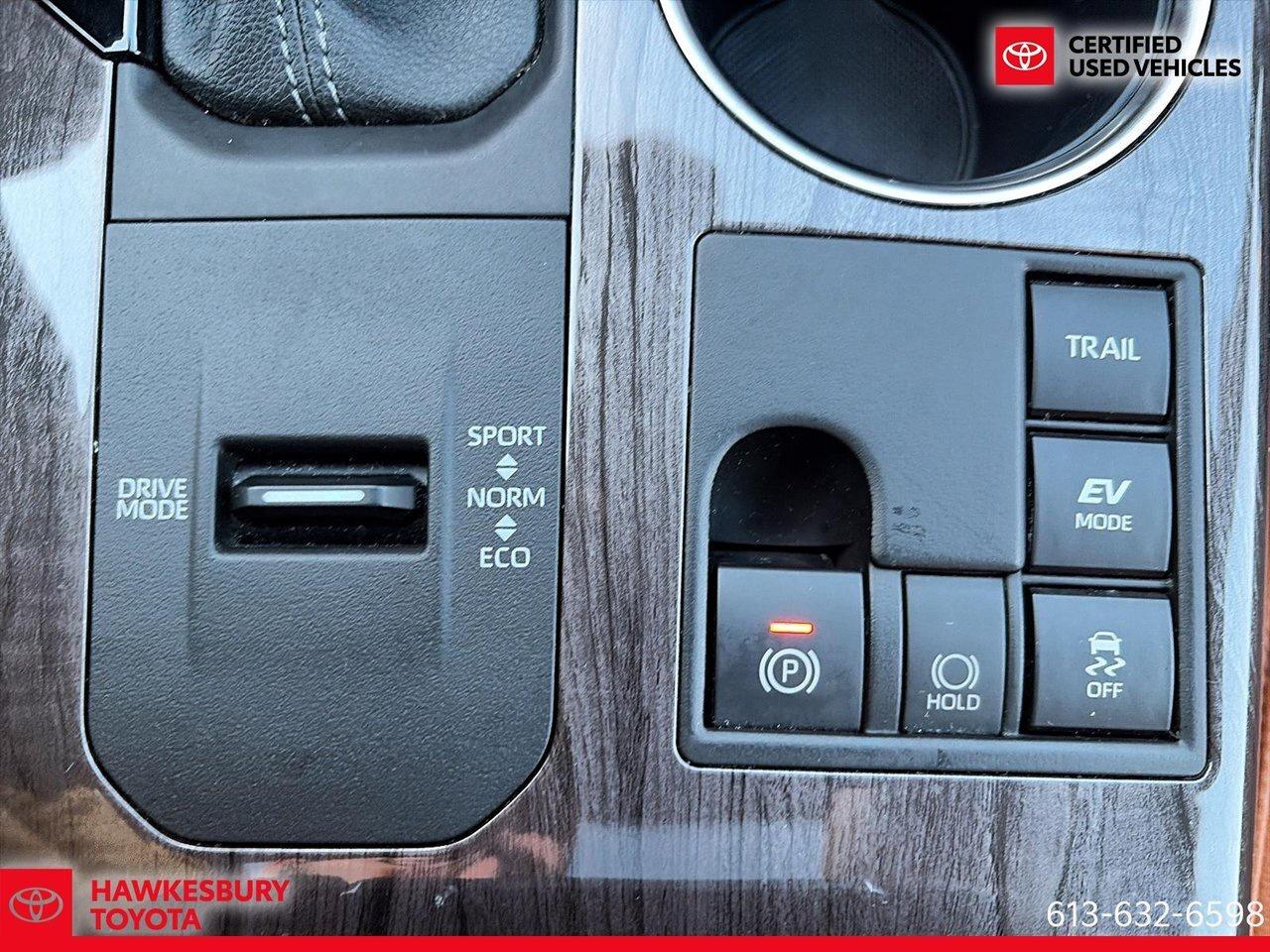 2023 Toyota Highlander Hybrid Limited Platinum Photo