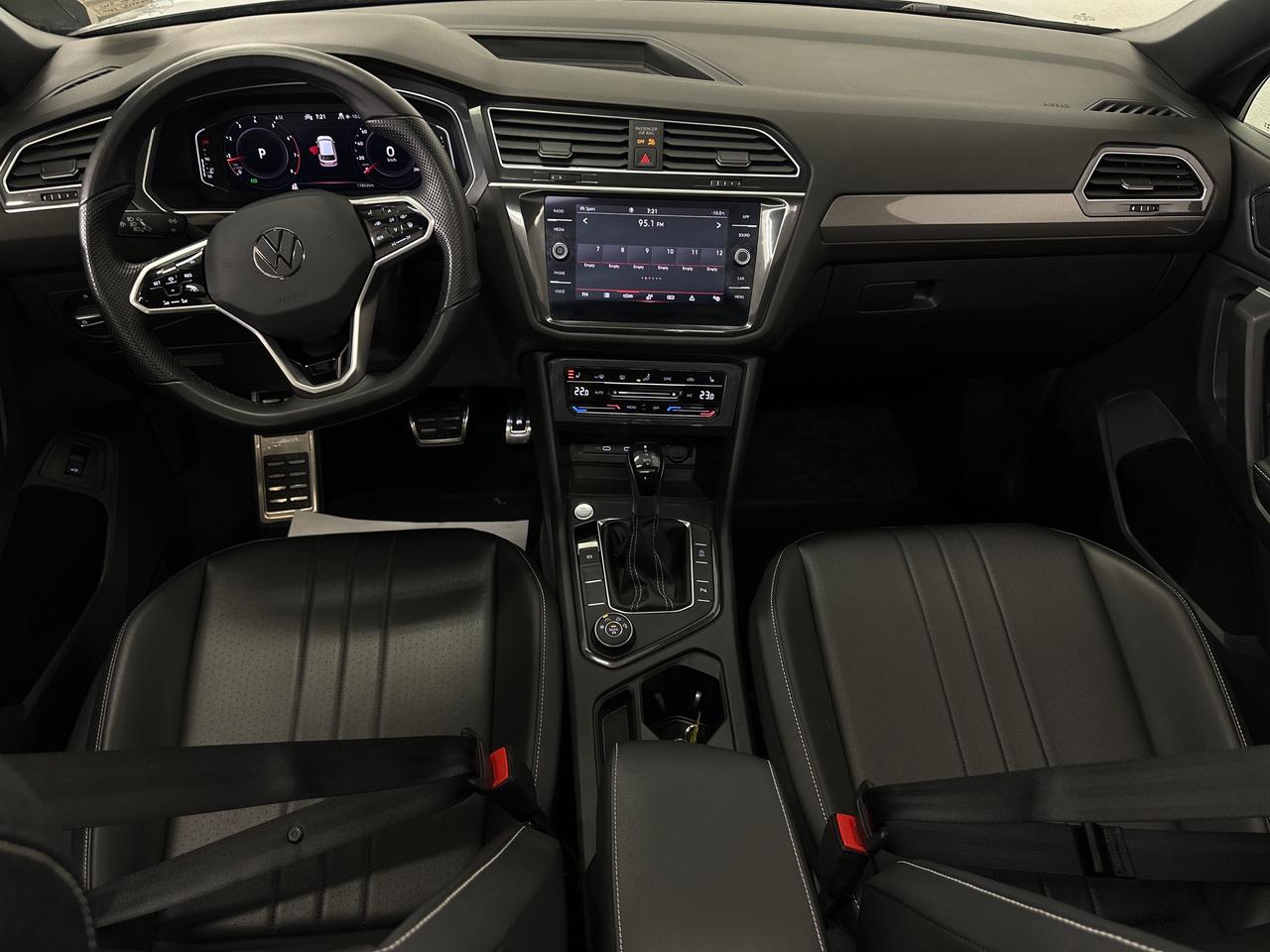 2024 Volkswagen Tiguan Comfortline R-Line Black Edition 4dr All-Wheel Drive 4MOTION Photo