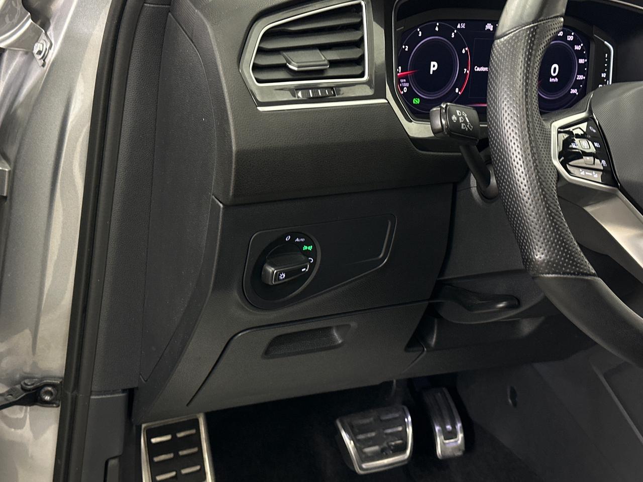 2024 Volkswagen Tiguan Comfortline R-Line Black Edition 4dr All-Wheel Drive 4MOTION Photo