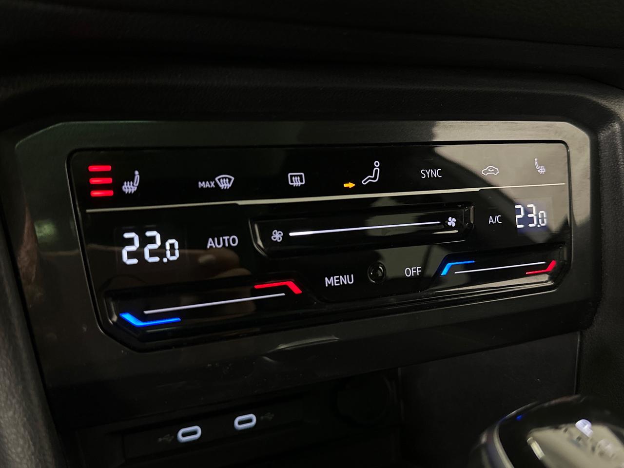 2024 Volkswagen Tiguan Comfortline R-Line Black Edition 4dr All-Wheel Drive 4MOTION Photo