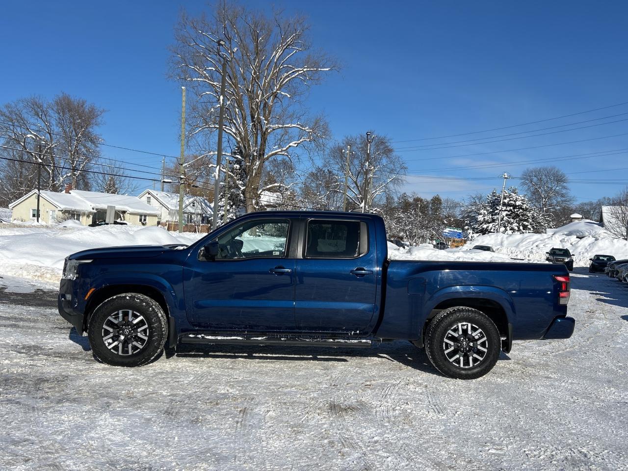 2022 Nissan Frontier SV 3.8L/4X4/ADAPTIVE CRUISE CALL PICTON 88K KM'S Photo