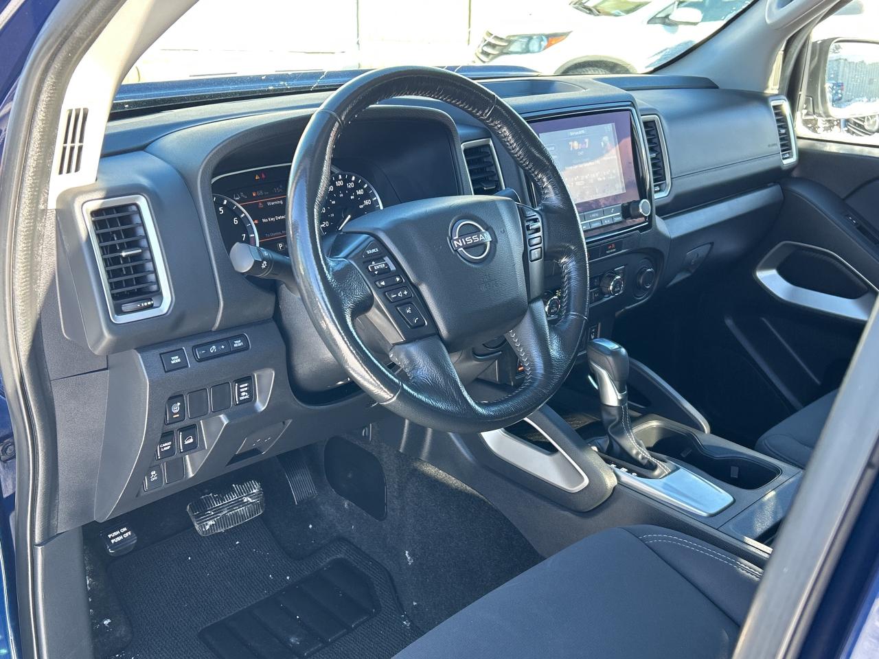 2022 Nissan Frontier SV 3.8L/4X4/ADAPTIVE CRUISE CALL PICTON 88K KM'S Photo