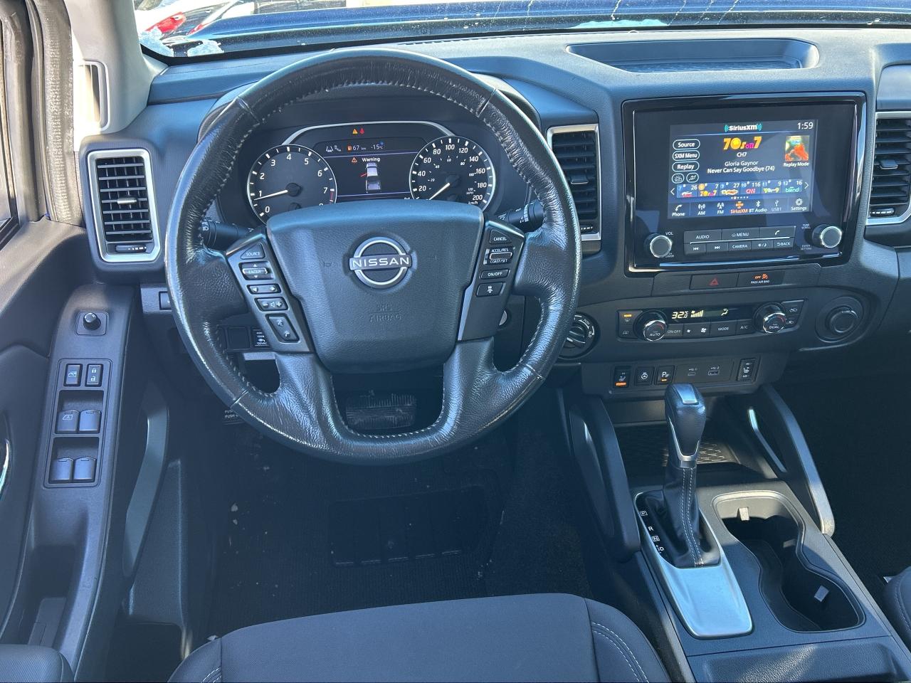 2022 Nissan Frontier SV 3.8L/4X4/ADAPTIVE CRUISE CALL PICTON 88K KM'S Photo