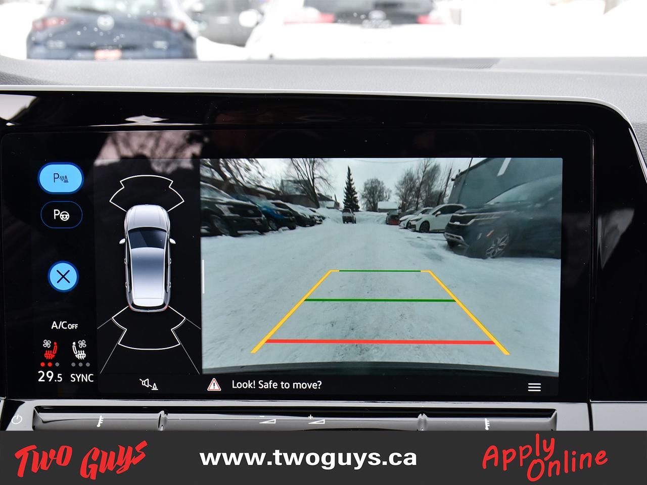 2024 Volkswagen Golf R DSG Leather Sunroof Back Up Camera Photo