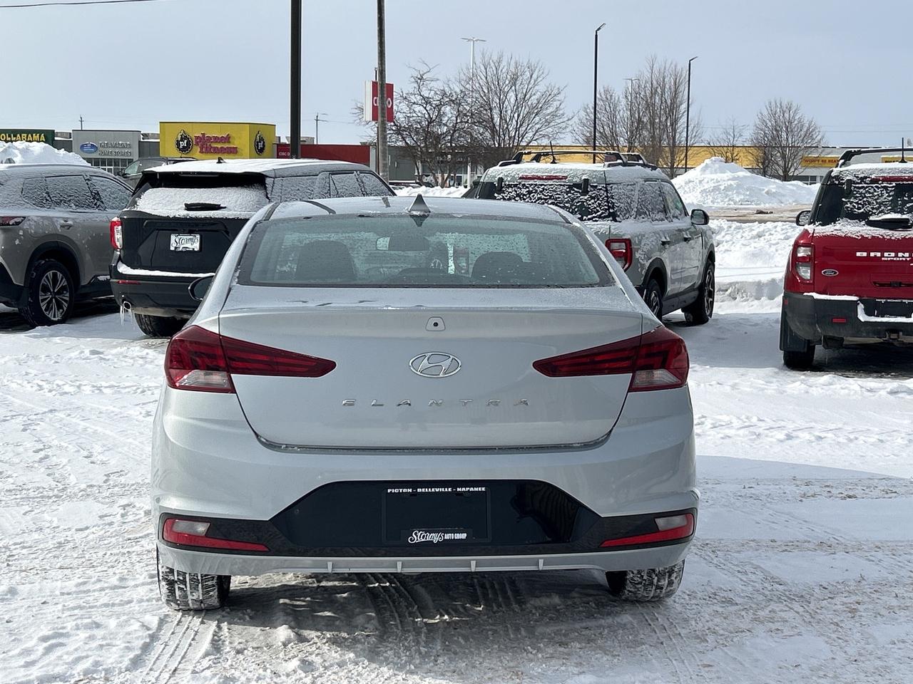 2020 Hyundai Elantra Preferred CALL NAPANEE 613-354-2100 Photo