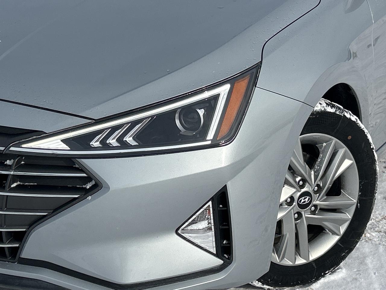 2020 Hyundai Elantra Preferred CALL NAPANEE 613-354-2100 Photo