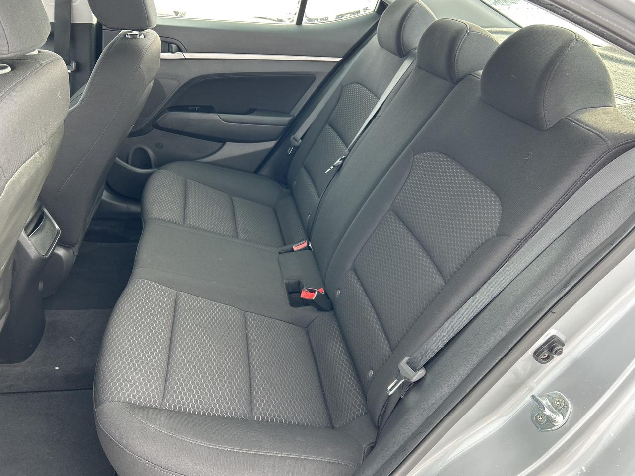 2020 Hyundai Elantra Preferred CALL NAPANEE 613-354-2100 Photo