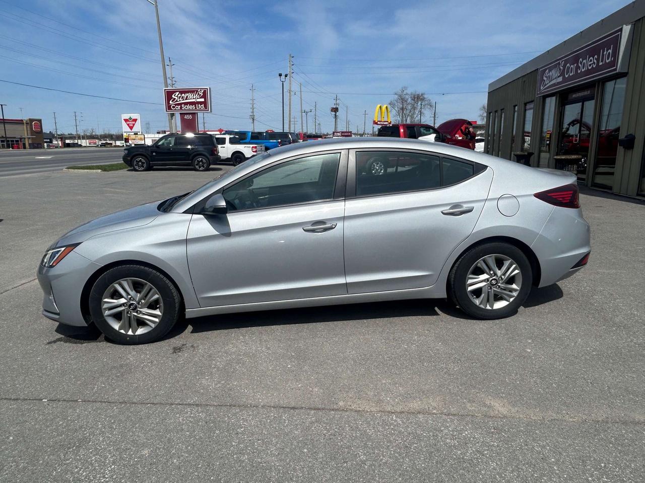 2020 Hyundai Elantra Preferred CALL NAPANEE 613-354-2100 Photo