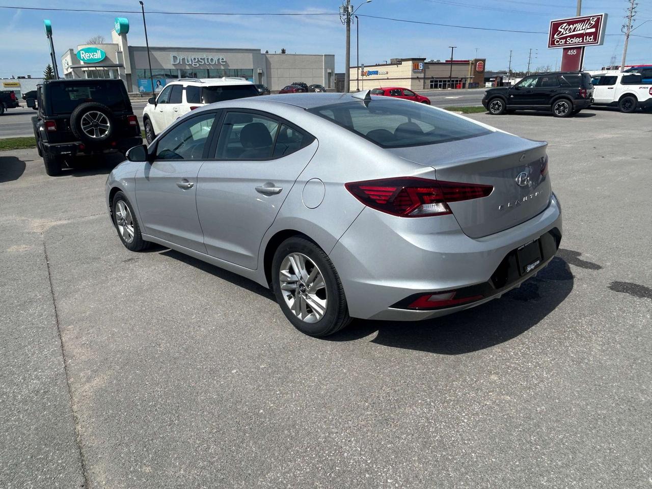 2020 Hyundai Elantra Preferred CALL NAPANEE 613-354-2100 Photo