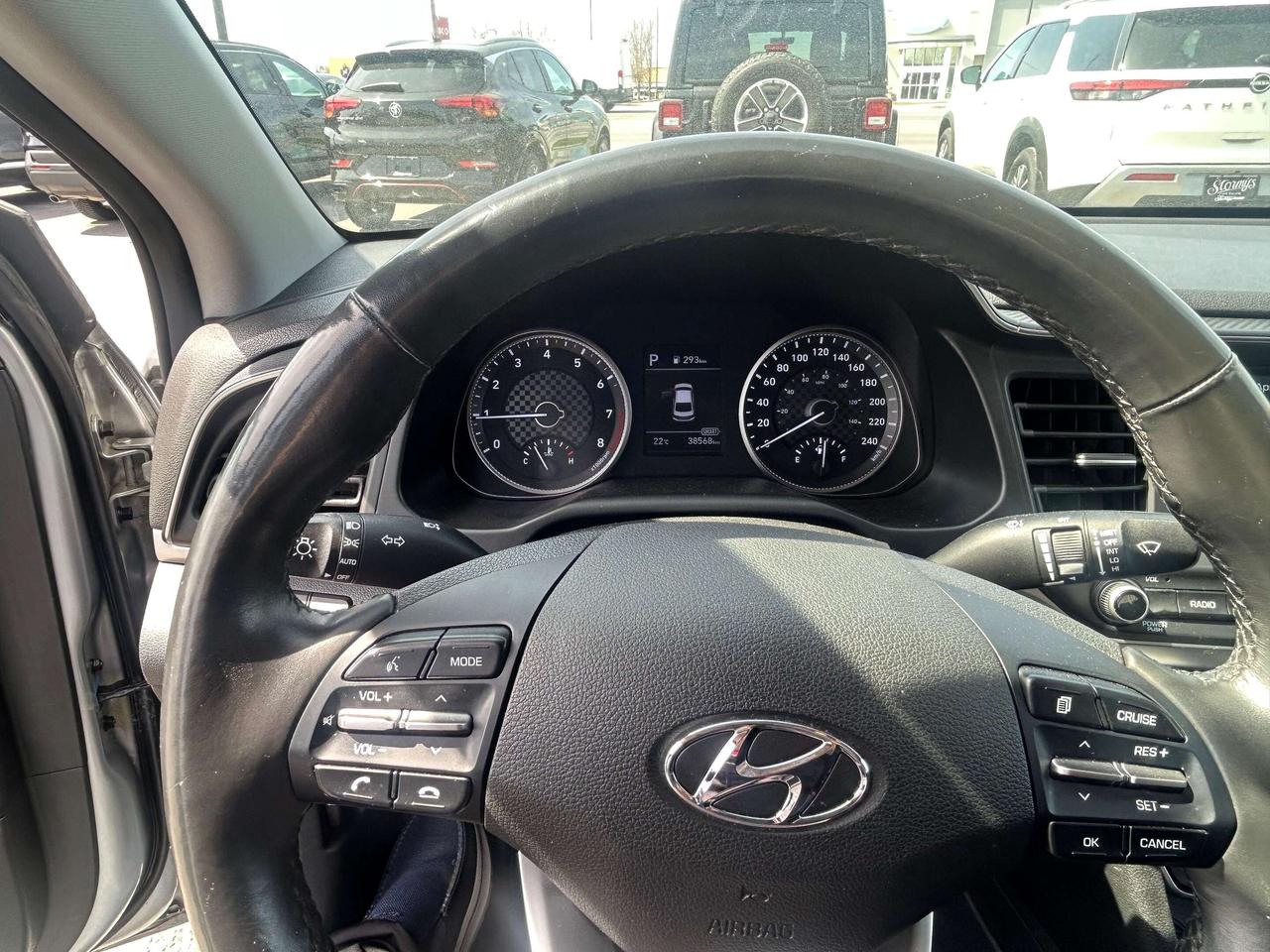 2020 Hyundai Elantra Preferred CALL NAPANEE 613-354-2100 Photo