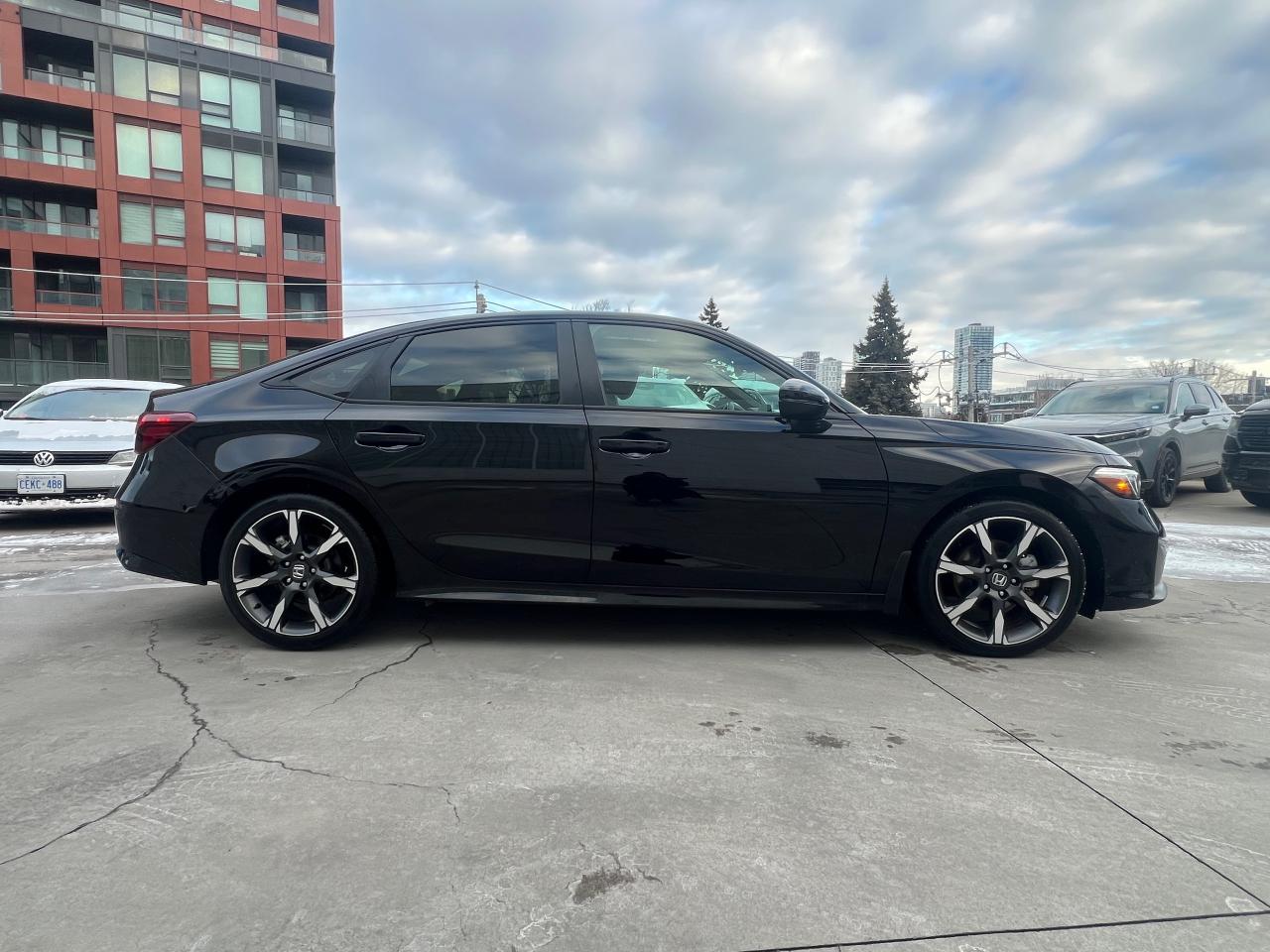 2025 Honda Civic Hybrid Sport Touring 4dr Sedan Photo