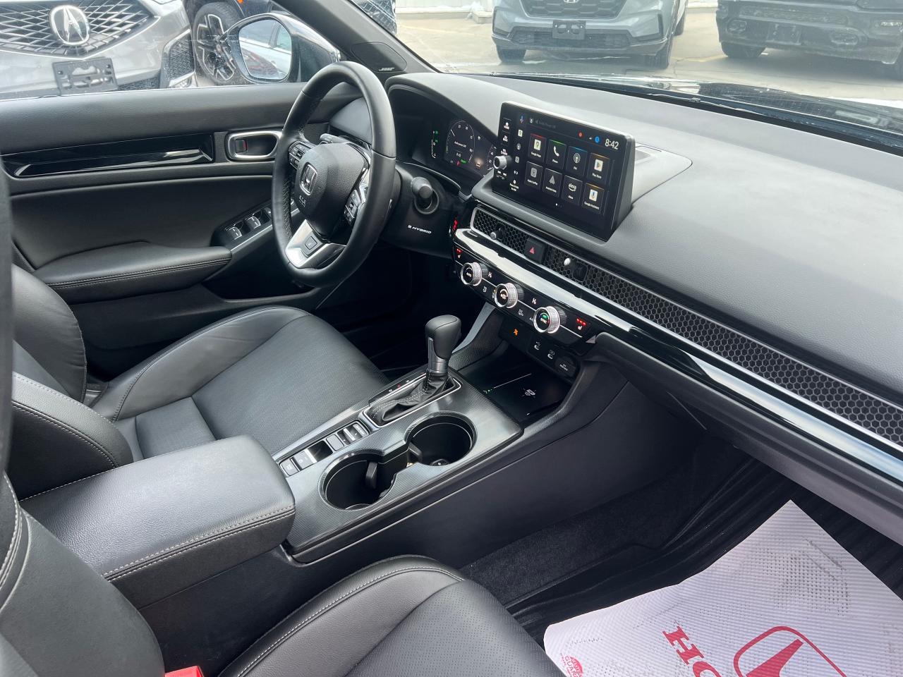 2025 Honda Civic Hybrid Sport Touring 4dr Sedan Photo