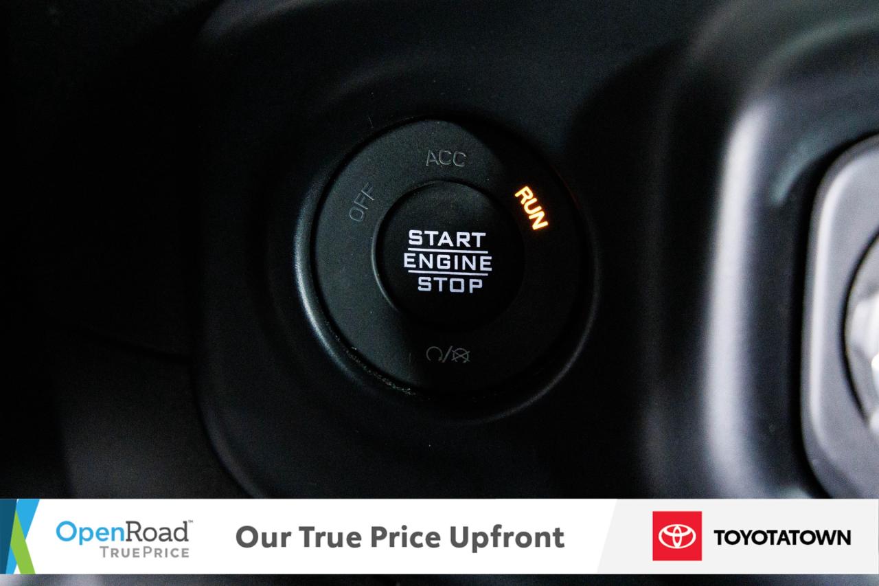 2021 Jeep WRANGLER UNLIMITED SAHARA! LOADED! ELIGIBLE FOR OPEN ROAD LEASING! Photo