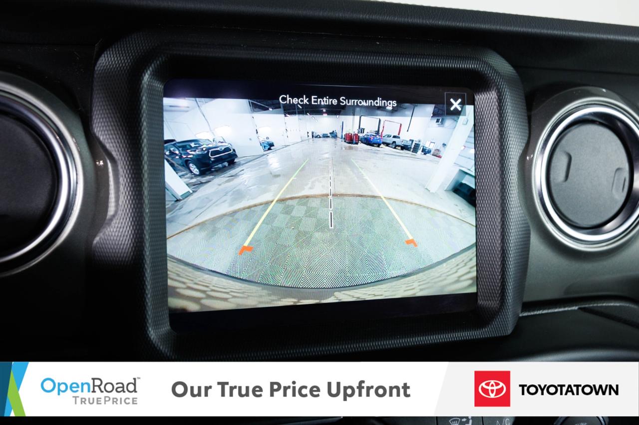 2021 Jeep WRANGLER UNLIMITED SAHARA! LOADED! ELIGIBLE FOR OPEN ROAD LEASING! Photo