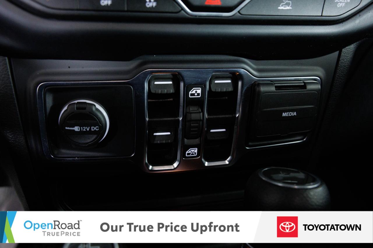 2021 Jeep WRANGLER UNLIMITED SAHARA! LOADED! ELIGIBLE FOR OPEN ROAD LEASING! Photo