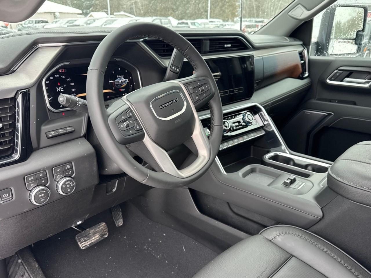 2026 GMC SIERRA 2500HD Crew Cab Standard Box 4-Wheel Drive Denali Photo