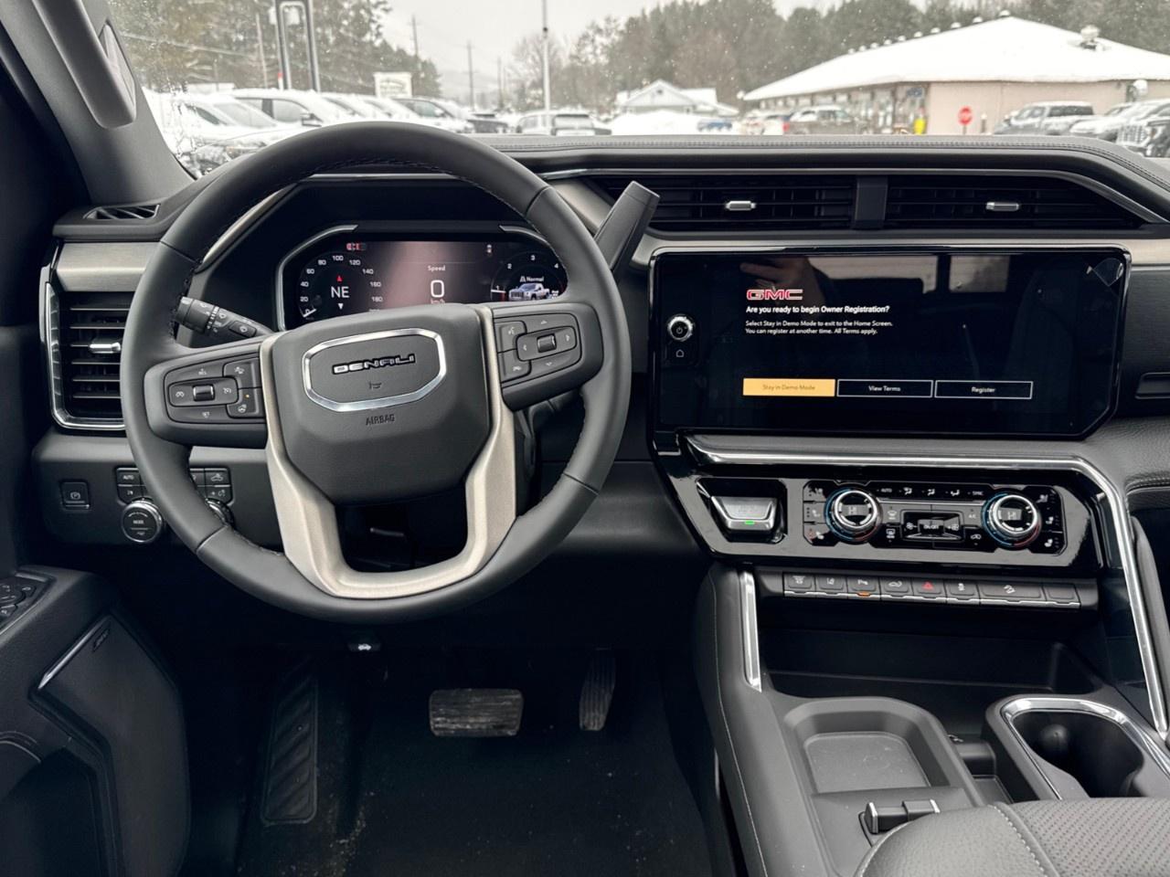 2026 GMC SIERRA 2500HD Crew Cab Standard Box 4-Wheel Drive Denali Photo