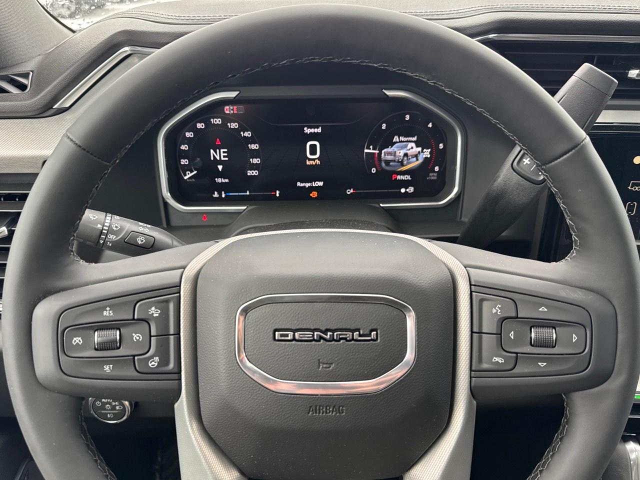 2026 GMC SIERRA 2500HD Crew Cab Standard Box 4-Wheel Drive Denali Photo