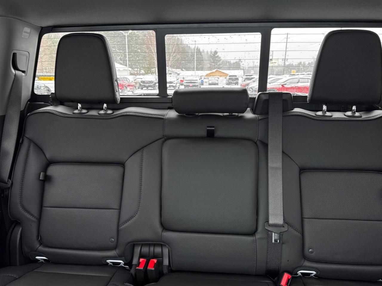 2026 GMC SIERRA 2500HD Crew Cab Standard Box 4-Wheel Drive Denali Photo