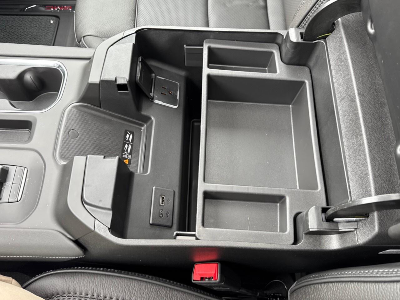 2026 GMC SIERRA 2500HD Crew Cab Standard Box 4-Wheel Drive Denali Photo