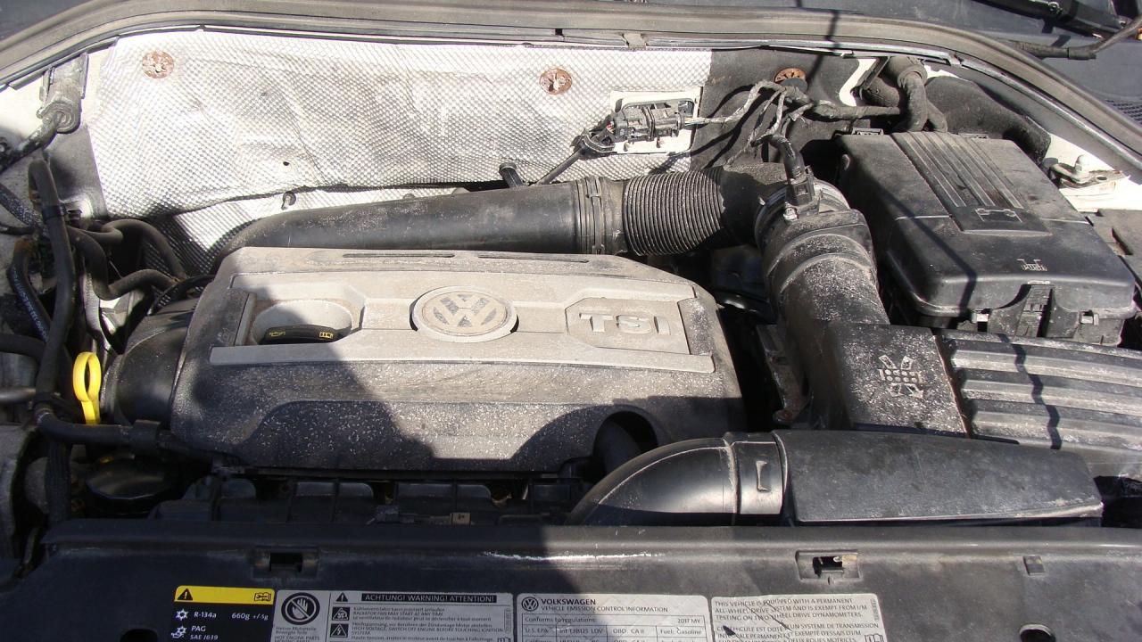 2017 Volkswagen Tiguan 4MOTION 4dr Wolfsburg Edition*Excellent Condition! Photo