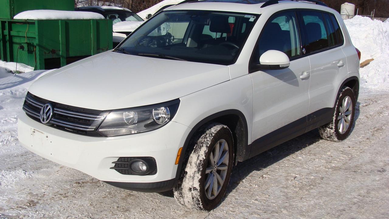 2017 Volkswagen Tiguan 4MOTION 4dr Wolfsburg Edition*Excellent Condition! Photo0