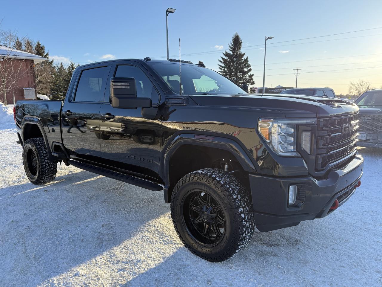 2021 GMC SIERRA 2500HD AT-4 BDS LIFT/WEEL/TIRE PKG Photo