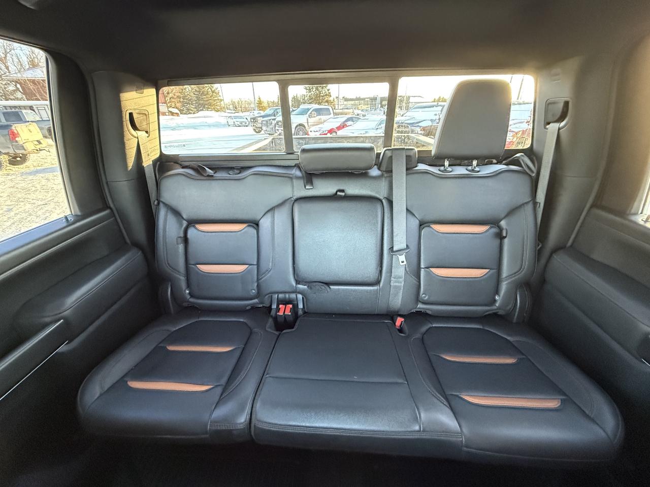 2021 GMC SIERRA 2500HD AT-4 BDS LIFT/WEEL/TIRE PKG Photo