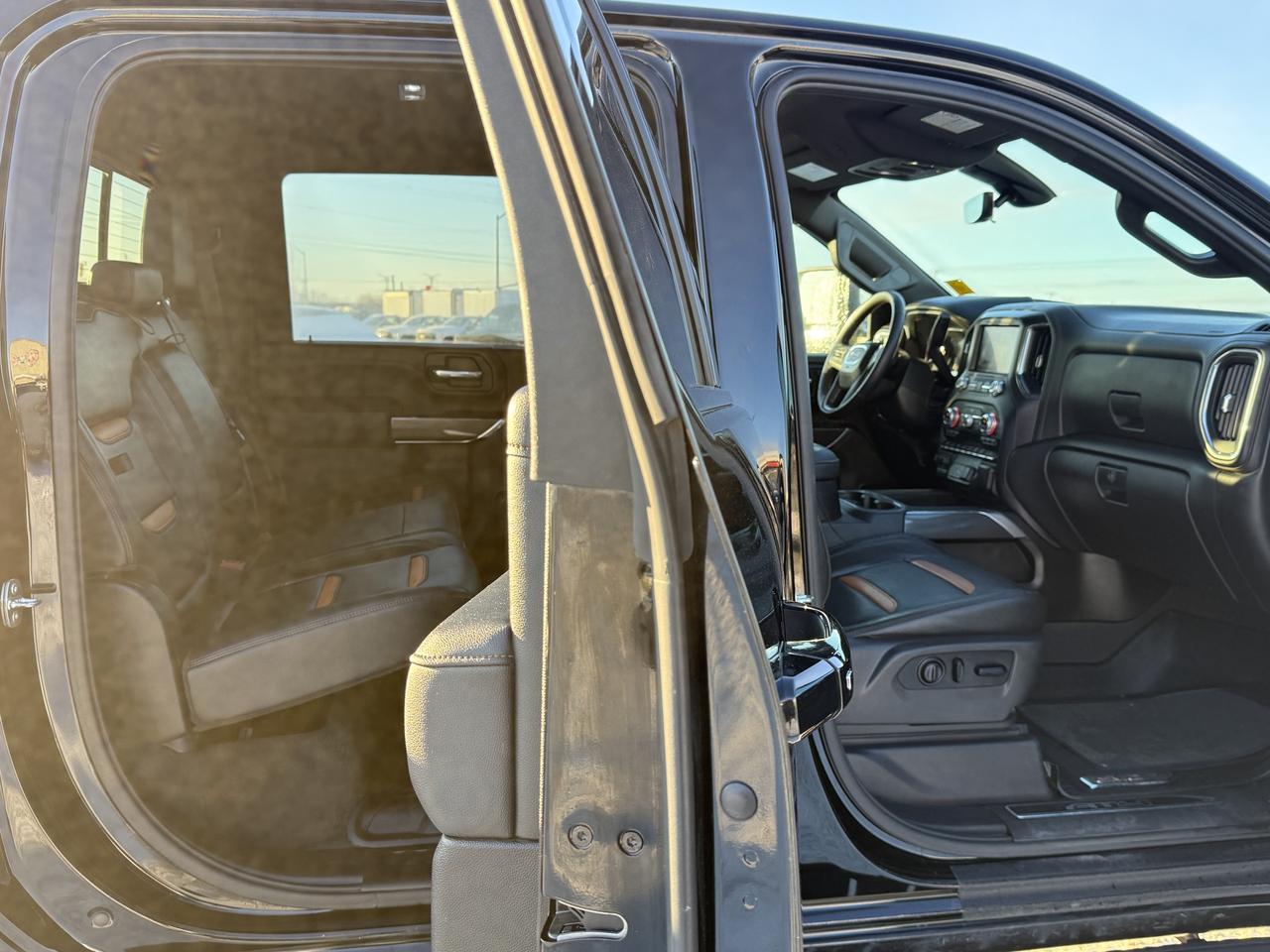 2021 GMC SIERRA 2500HD AT-4 BDS LIFT/WEEL/TIRE PKG Photo