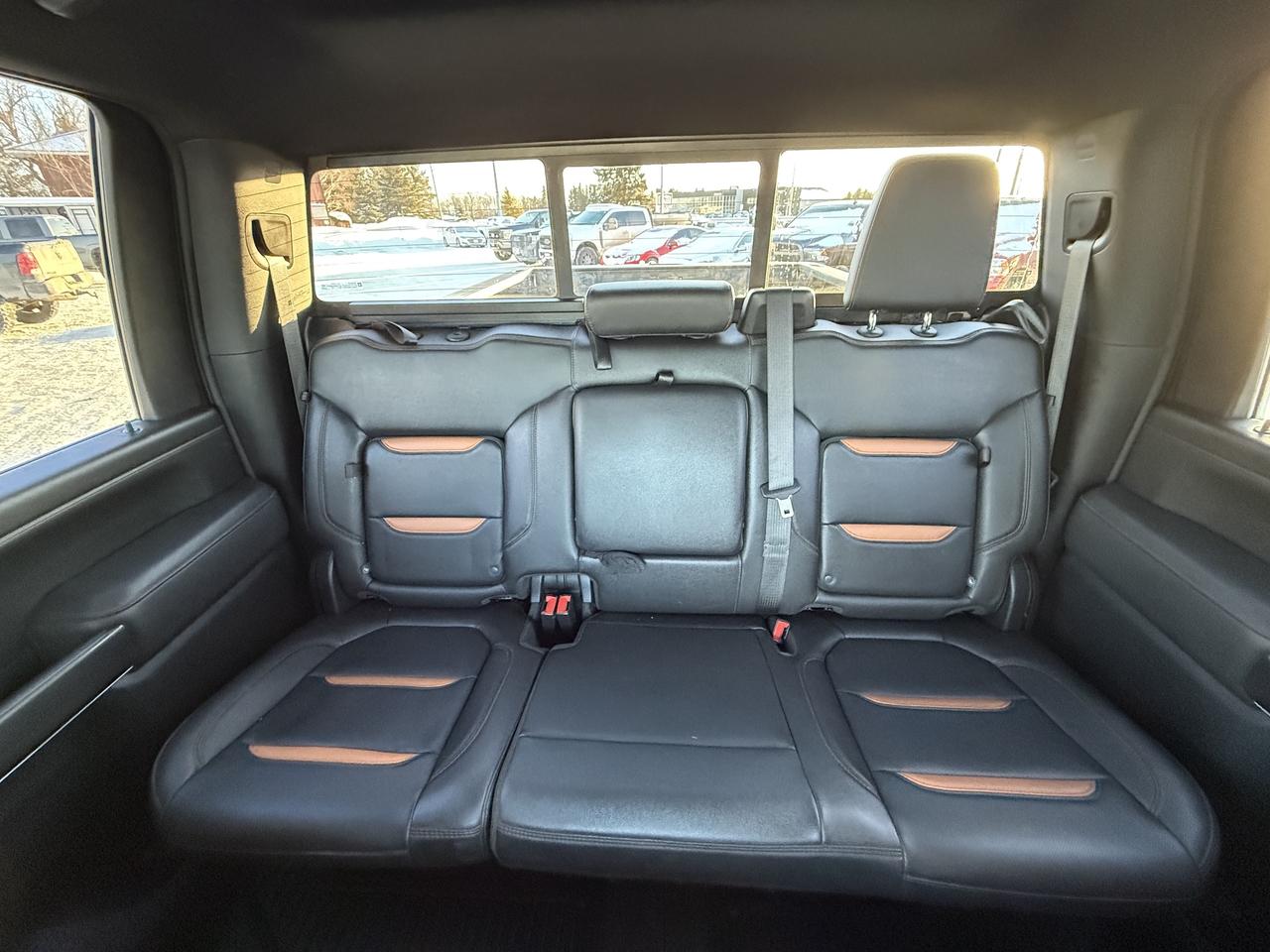 2021 GMC SIERRA 2500HD AT-4 BDS LIFT/WEEL/TIRE PKG Photo