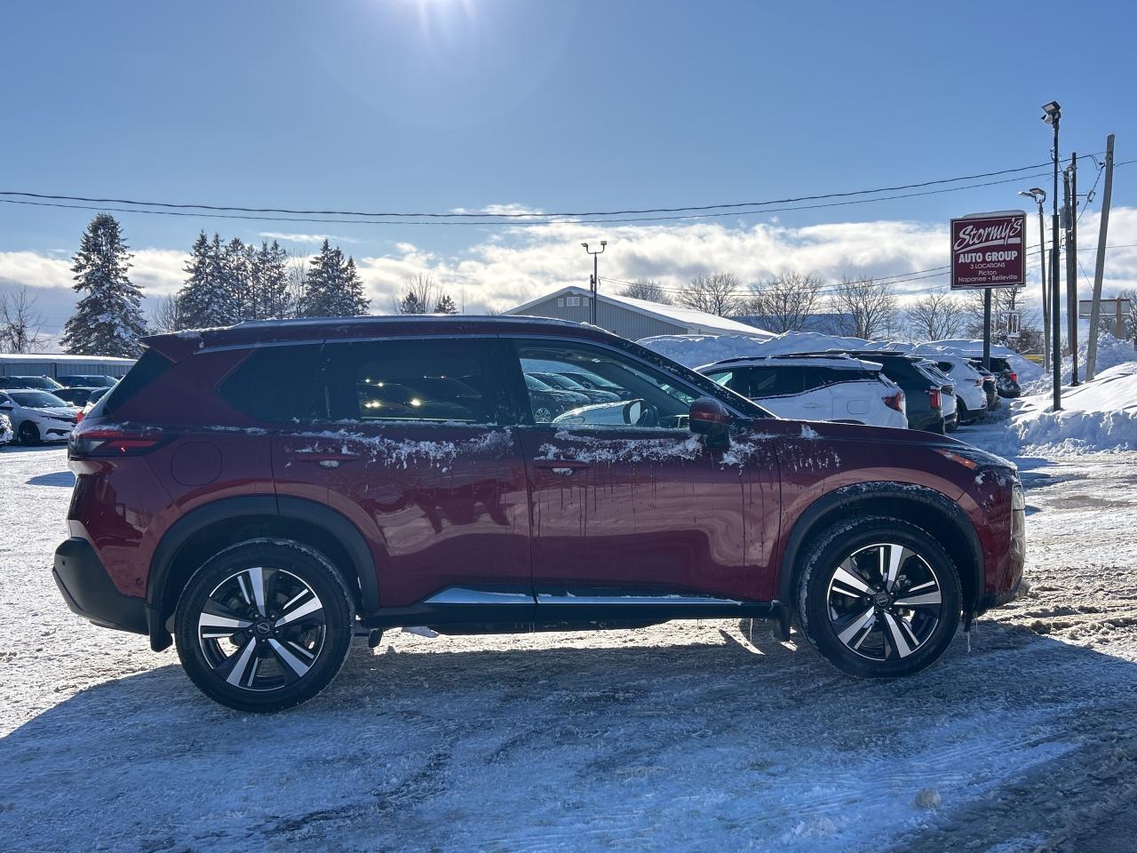 2023 Nissan Rogue SL Photo