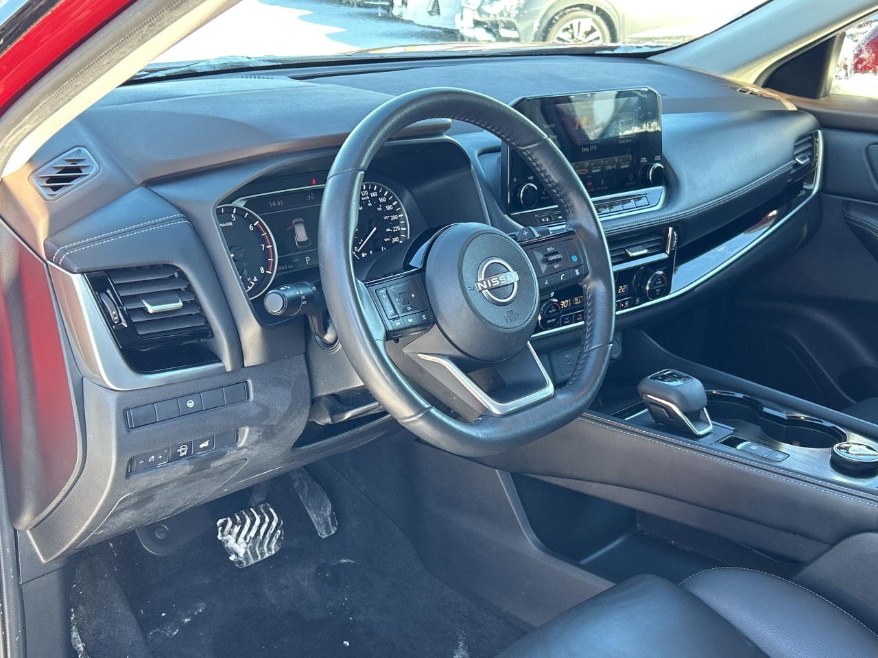 2023 Nissan Rogue SL Photo