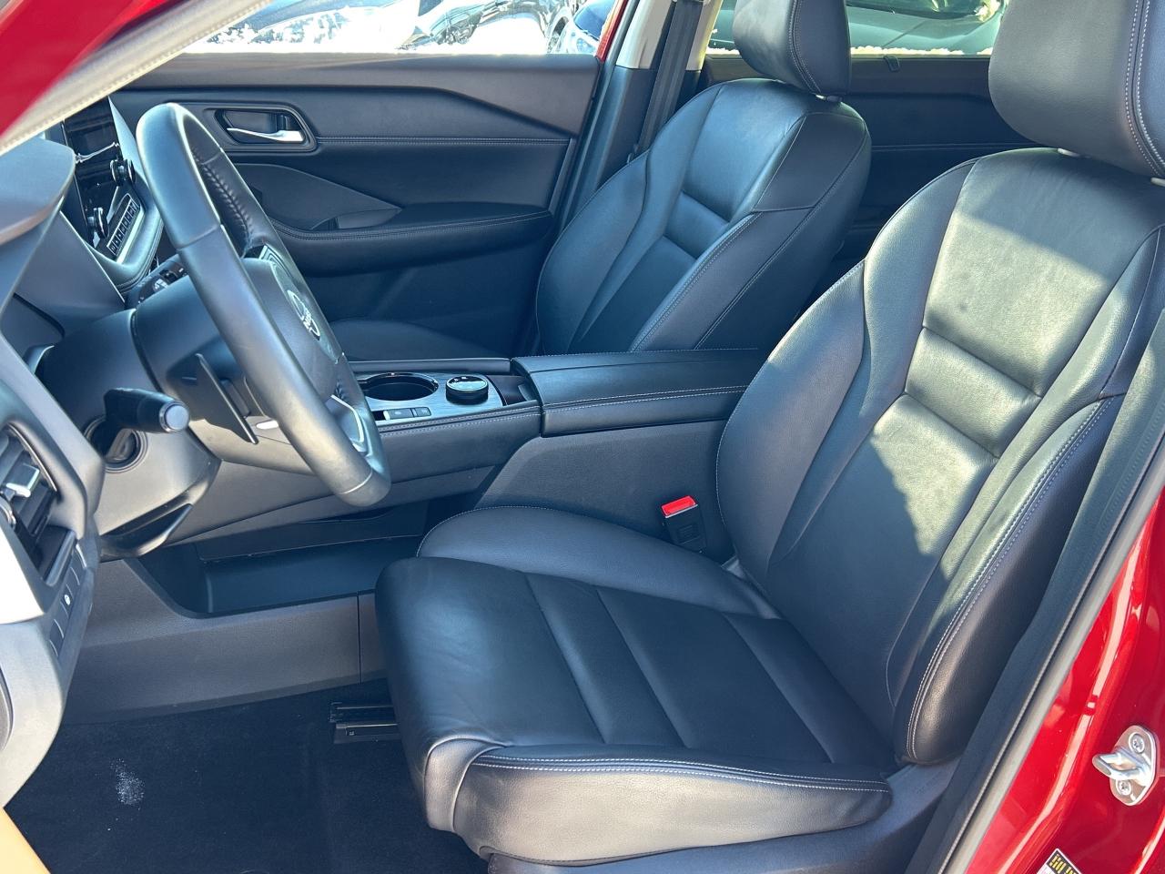 2023 Nissan Rogue SL Photo