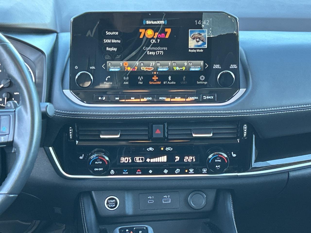 2023 Nissan Rogue SL Photo