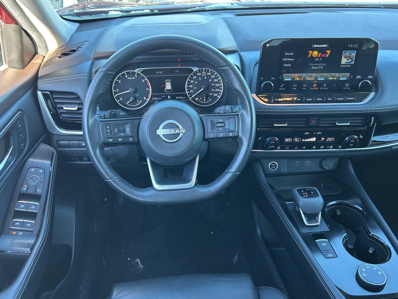 2023 Nissan Rogue SL Photo