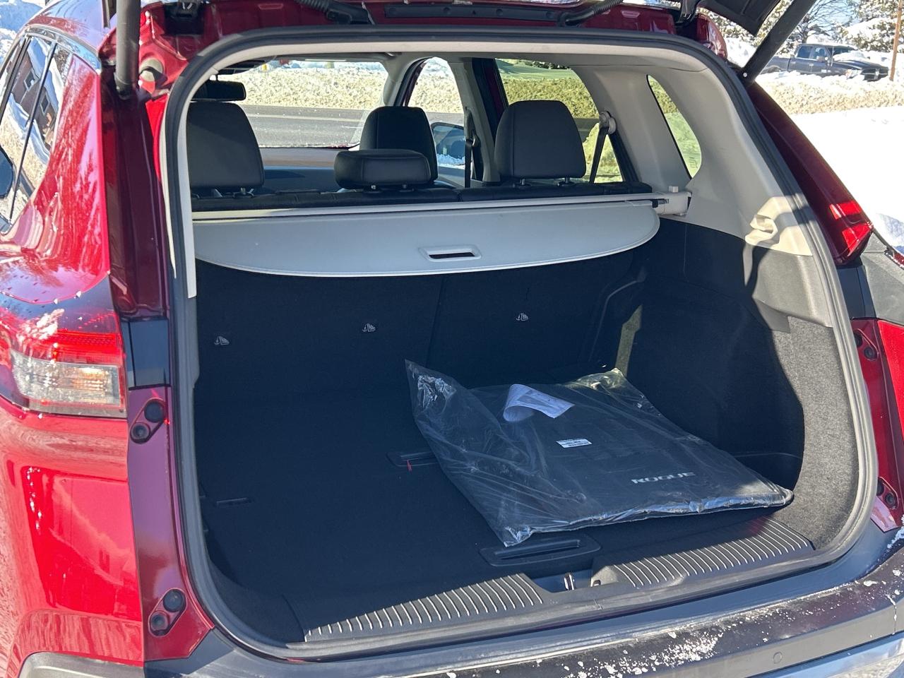 2023 Nissan Rogue SL Photo