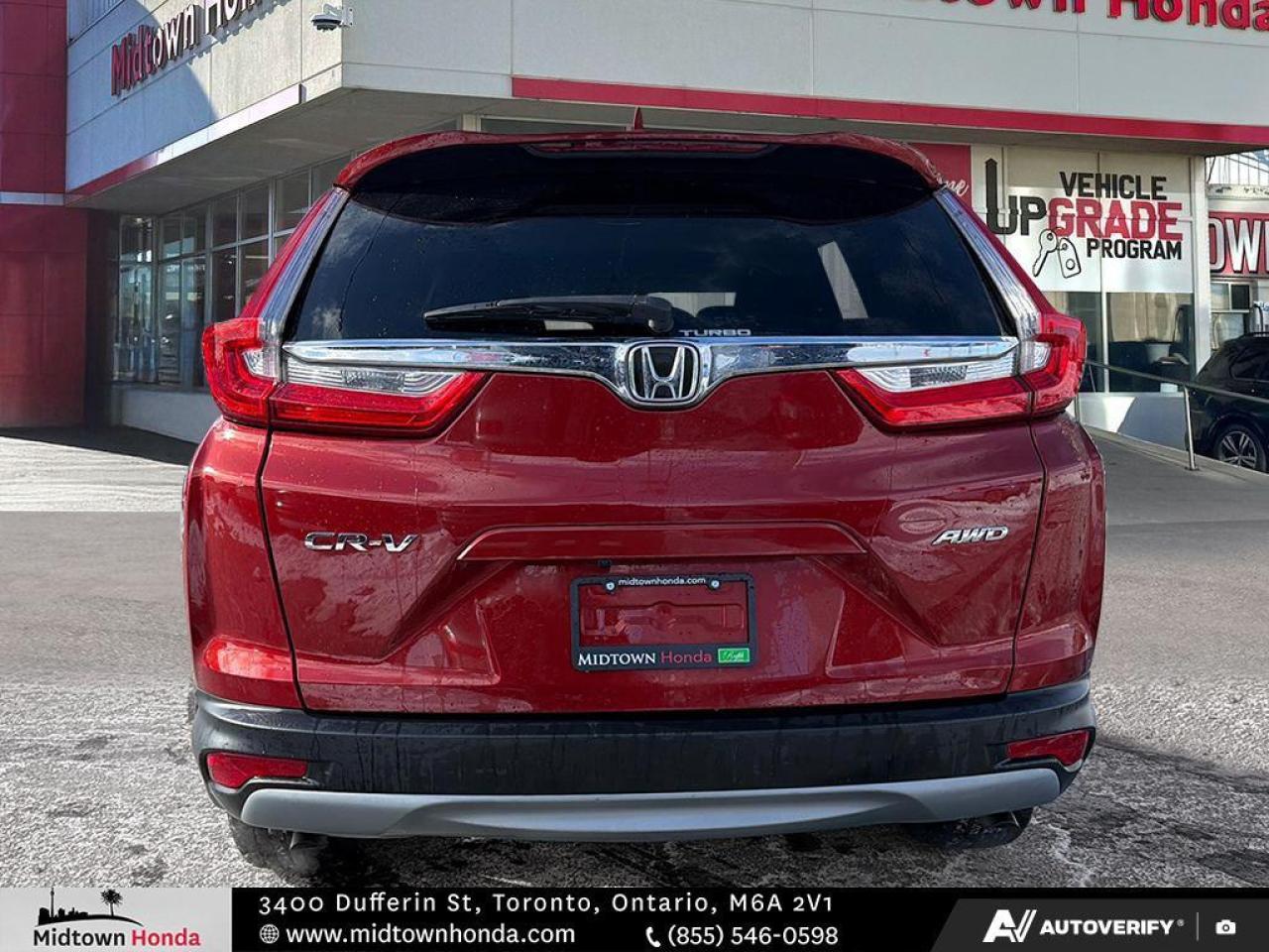2017 Honda CR-V LOW KM   CLEAN CARFAX   SERVICED AT MIDTOWN Photo