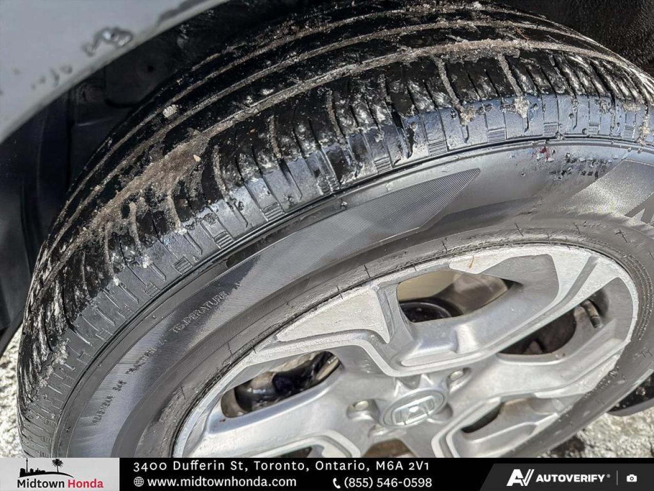 2017 Honda CR-V LOW KM   CLEAN CARFAX   SERVICED AT MIDTOWN Photo