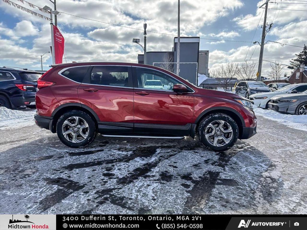 2017 Honda CR-V LOW KM   CLEAN CARFAX   SERVICED AT MIDTOWN Photo