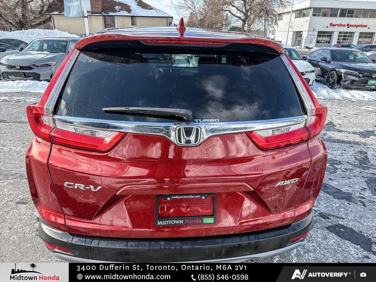 2017 Honda CR-V LOW KM   CLEAN CARFAX   SERVICED AT MIDTOWN Photo