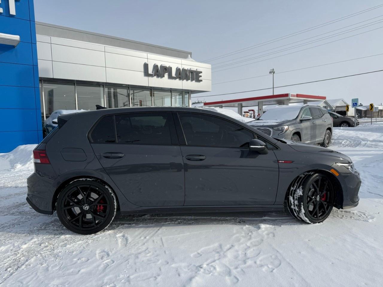 2024 Volkswagen Golf GTI 380 Performance Manual Photo