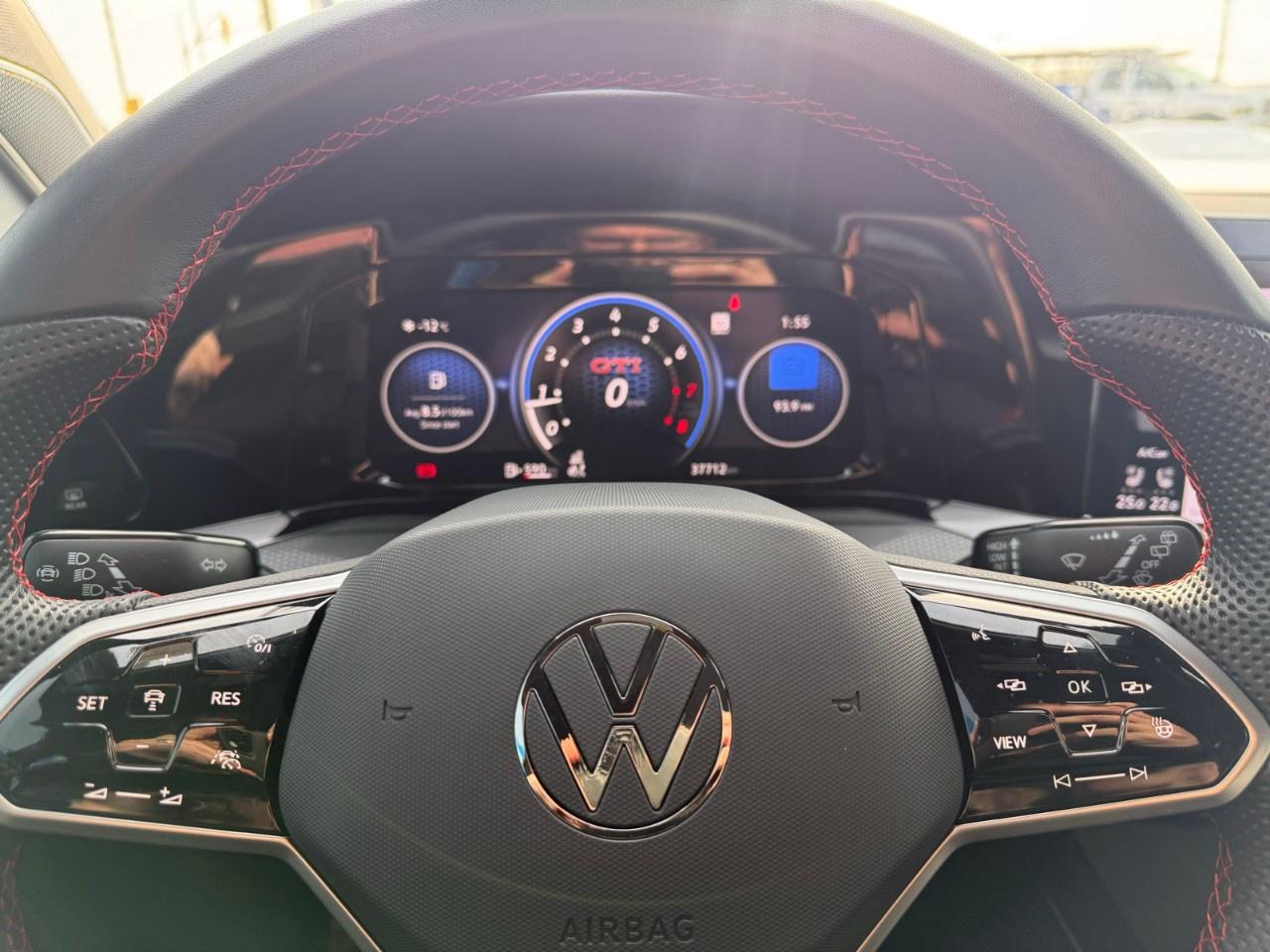 2024 Volkswagen Golf GTI 380 Performance Manual Photo